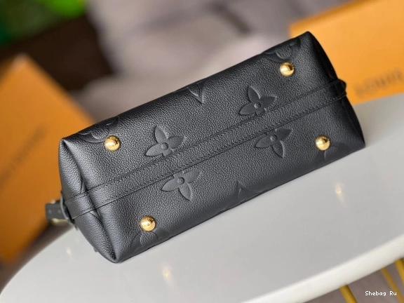 CARRYALL MM LOUIS VUITTON 0810
